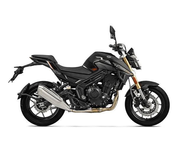 Moto naked